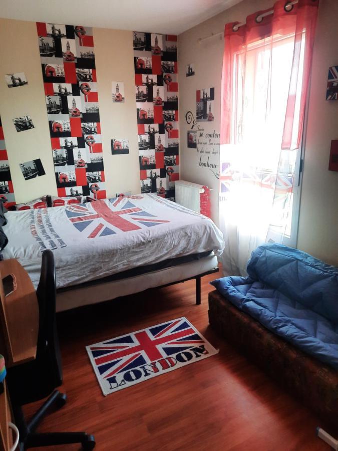 Au Bonheur Des Enfants Bed and Breakfast Ibos Buitenkant foto
